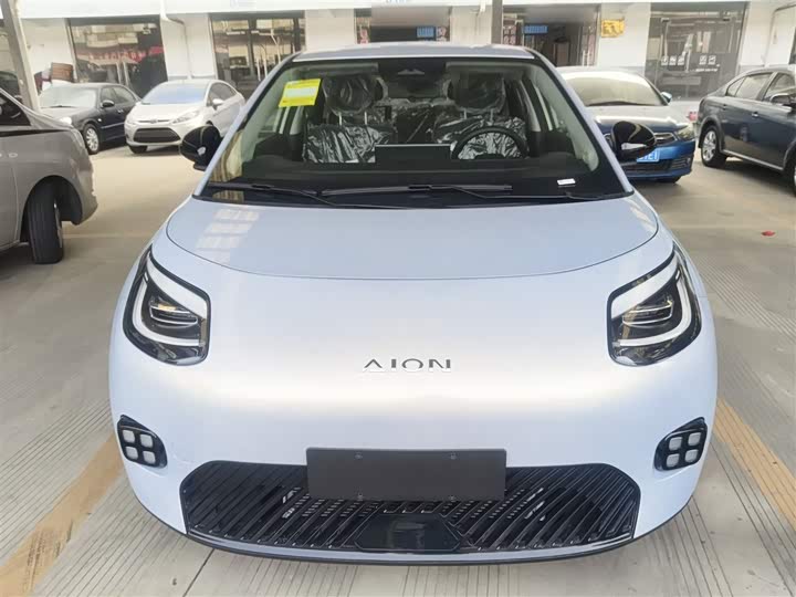 Фото 3 - GAC Aion UT