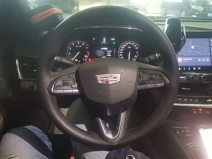 Фото 11 - Cadillac CT5