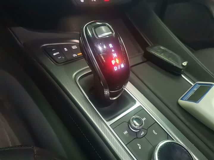 Фото 14 - Cadillac CT5