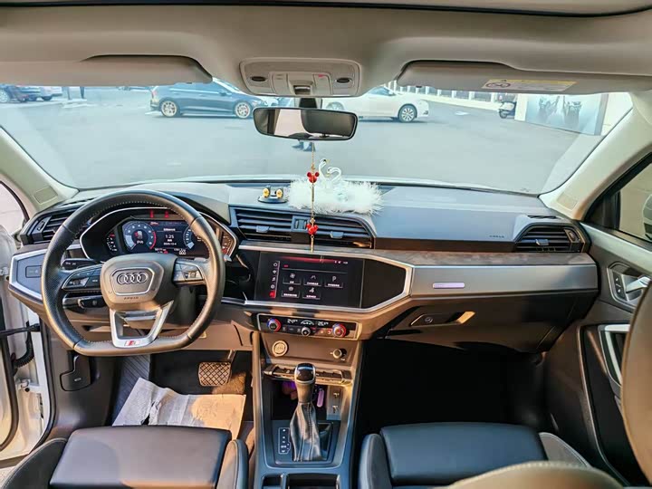 Фото 7 - Audi Q3 Sportback