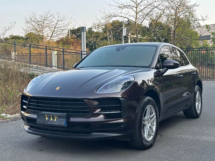 Фото 1 - Porsche Macan