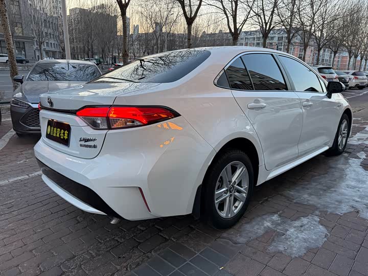 Фото 4 - Toyota Levin