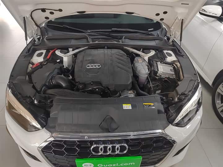 Фото 10 - Audi A5