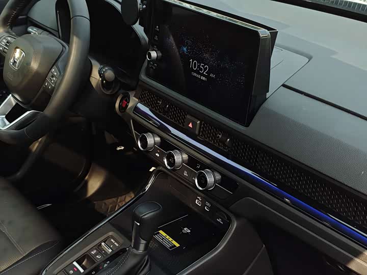 Фото 18 - Honda CR-V