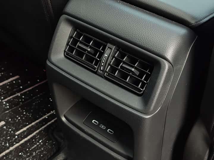 Фото 8 - Honda CR-V