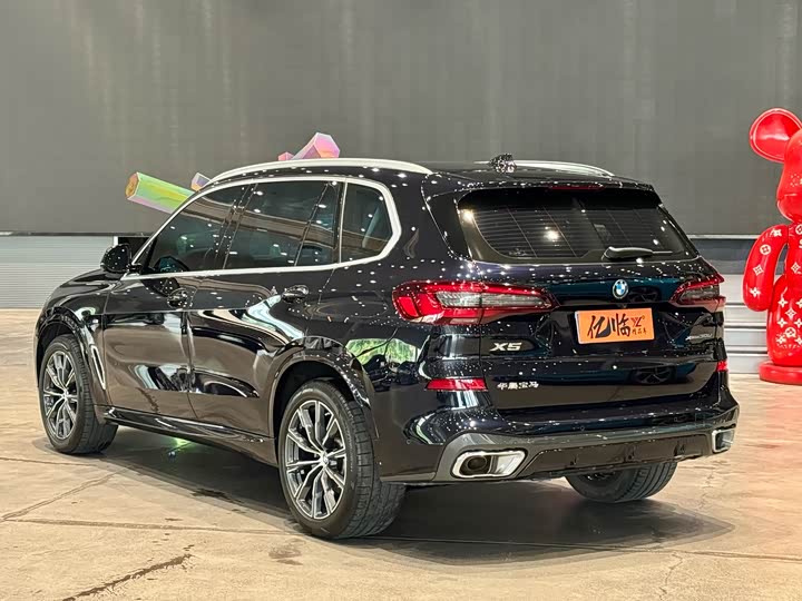 Фото 14 - BMW X5