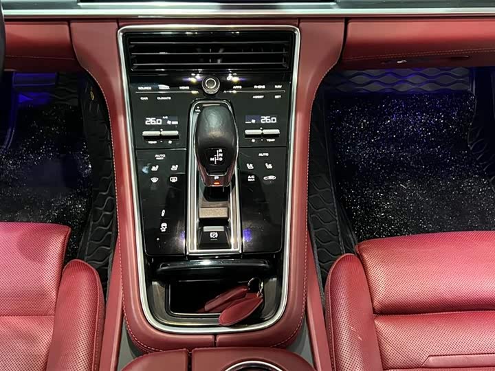 Фото 12 - Porsche Panamera