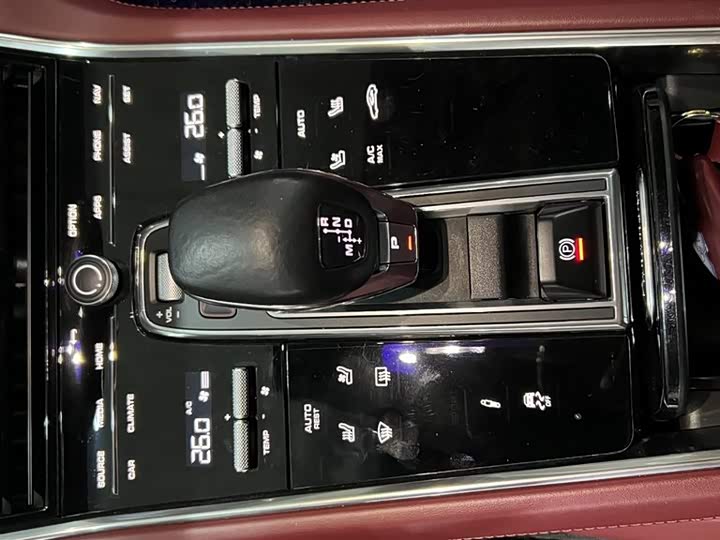 Фото 16 - Porsche Panamera