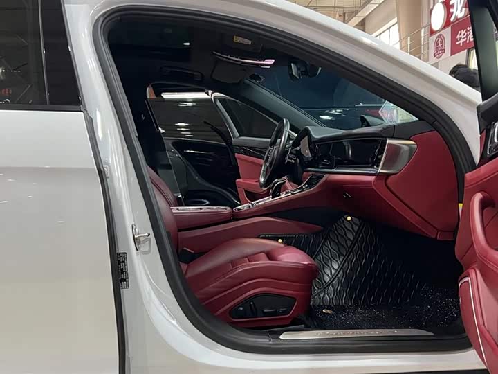 Фото 20 - Porsche Panamera