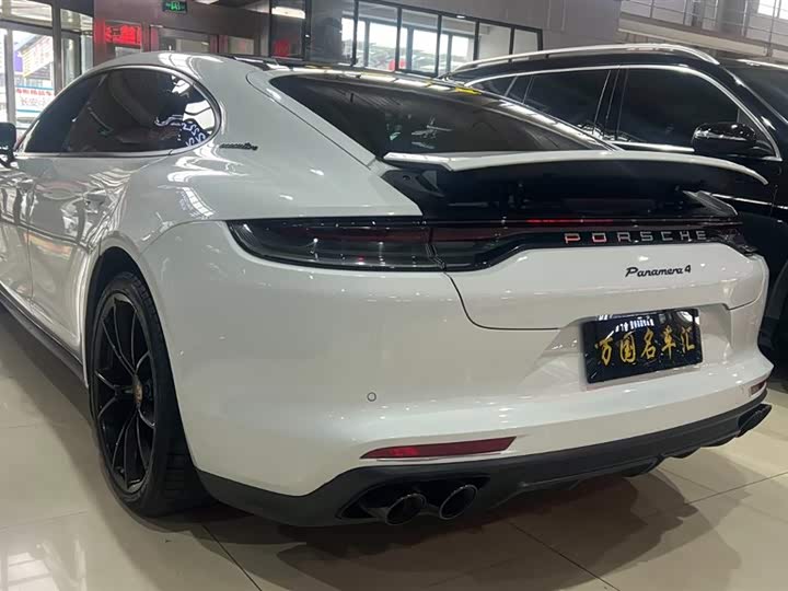 Фото 6 - Porsche Panamera