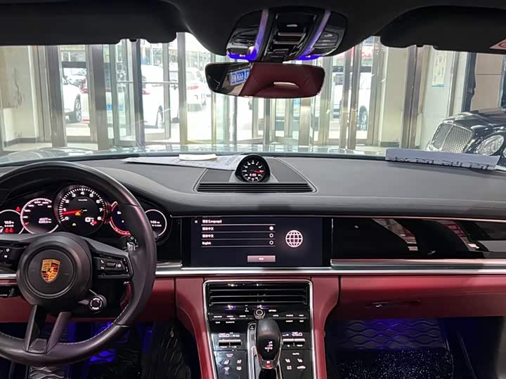 Фото 7 - Porsche Panamera