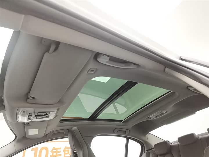 Фото 14 - BMW 1 Series