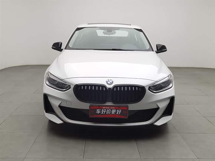 Фото 3 - BMW 1 Series