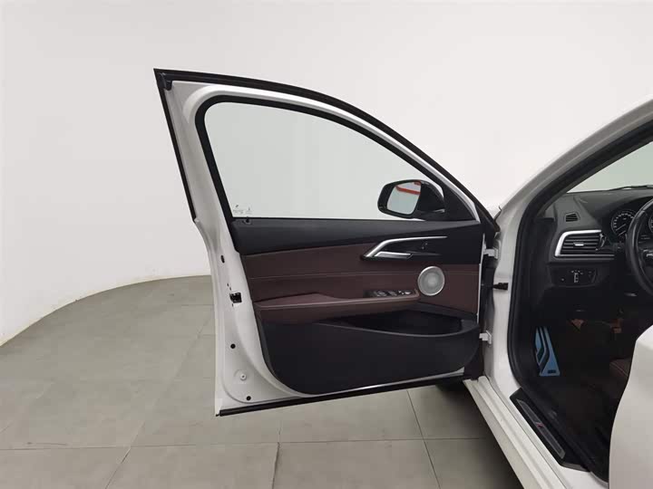 Фото 8 - BMW 1 Series