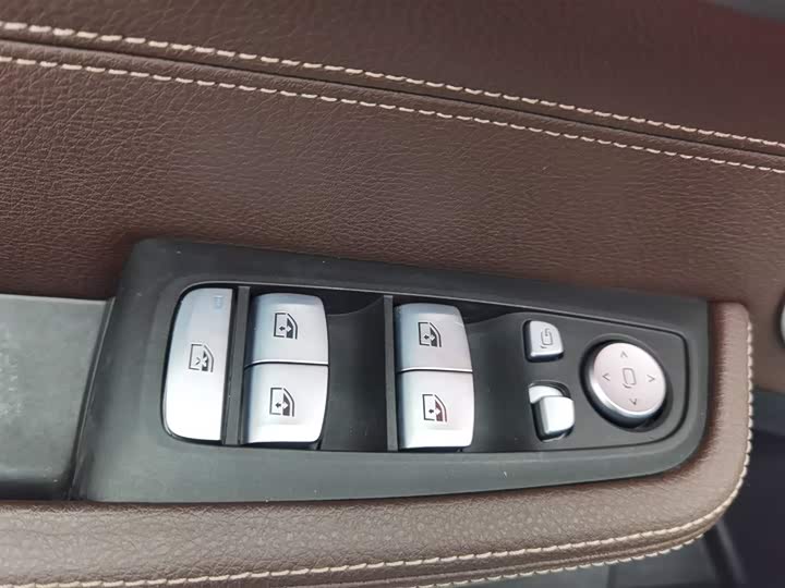 Фото 9 - BMW 1 Series