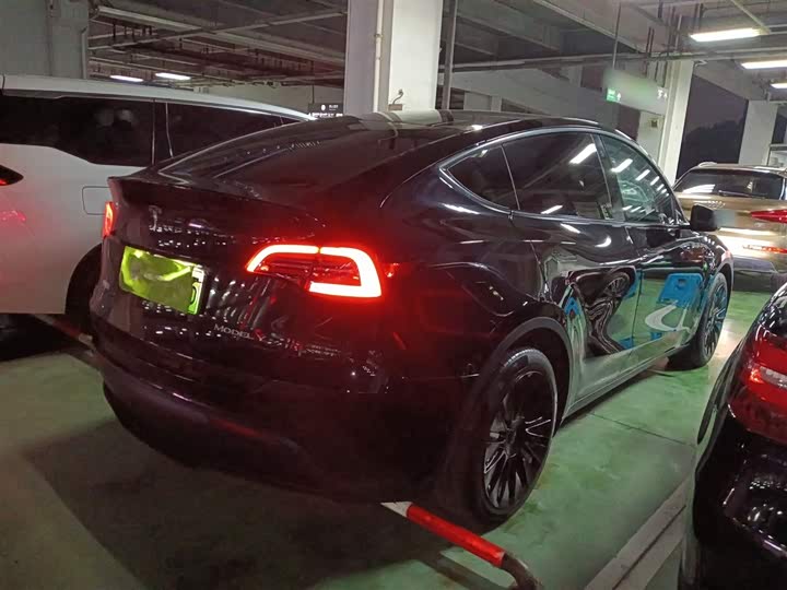 Фото 7 - Tesla Model Y