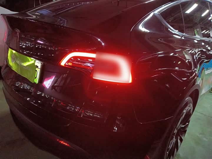 Фото 8 - Tesla Model Y