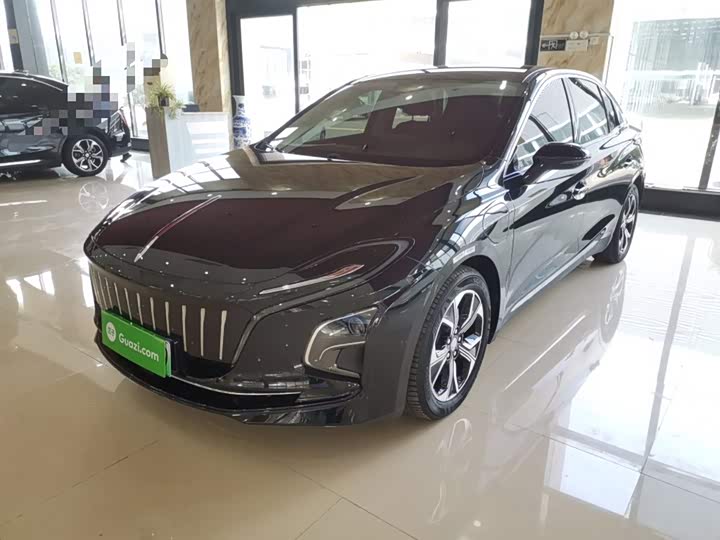 Фото 1 - Hongqi E-QM5