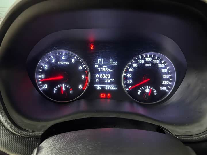 Фото 6 - Hyundai Celesta