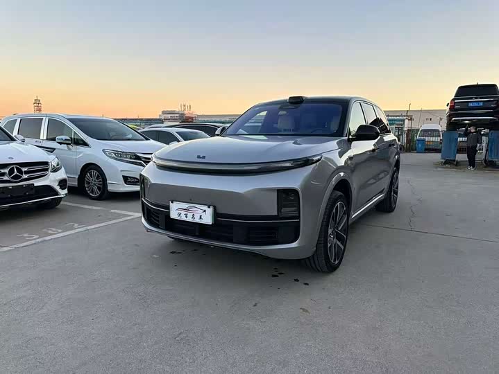 Фото 1 - LiXiang L9