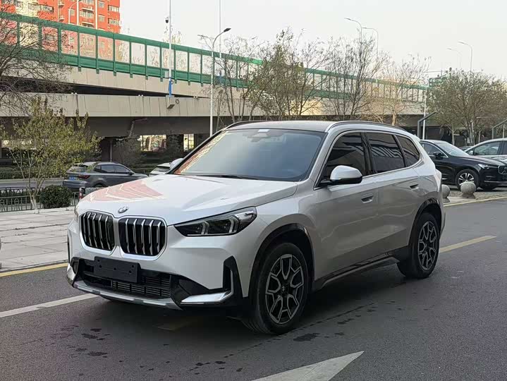 Фото 1 - BMW X1