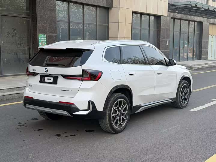 Фото 4 - BMW X1