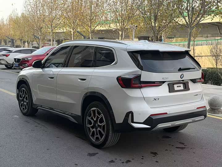 Фото 6 - BMW X1