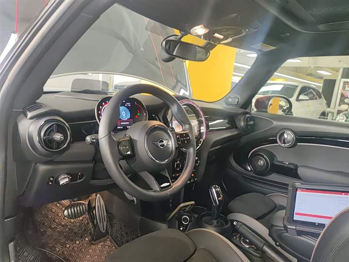 Фото 12 - Mini Mini JCW