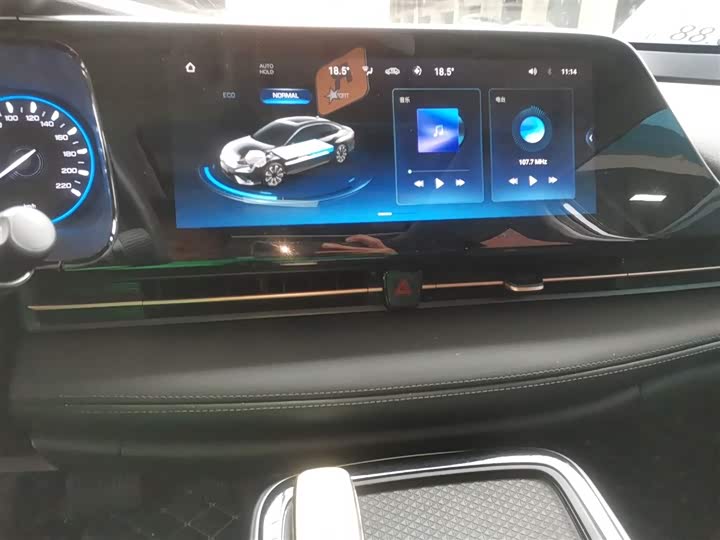 Фото 13 - GAC Aion S