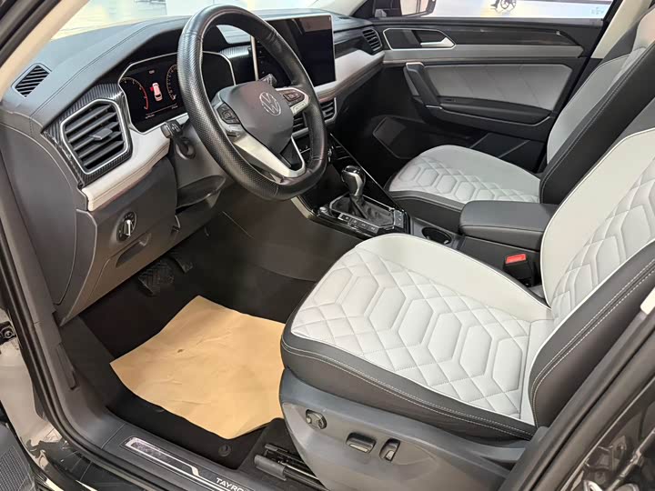 Фото 10 - Volkswagen Tayron