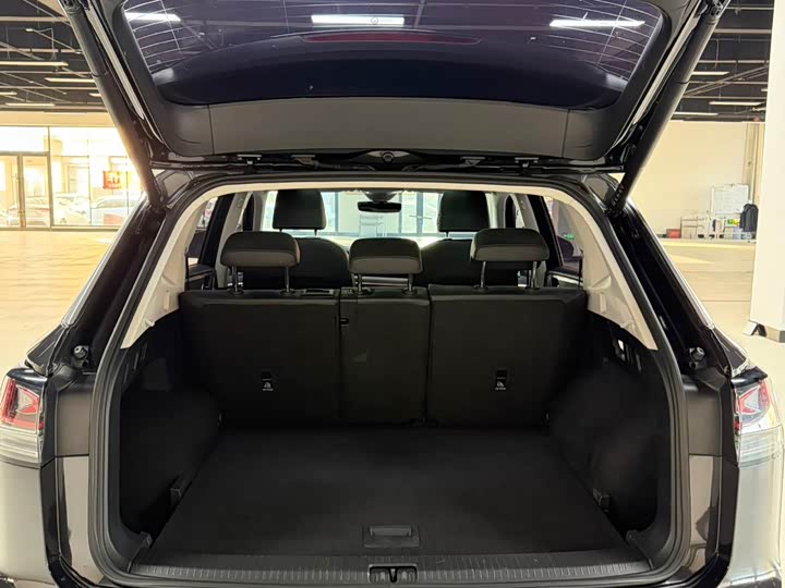 Фото 11 - Volkswagen Tayron