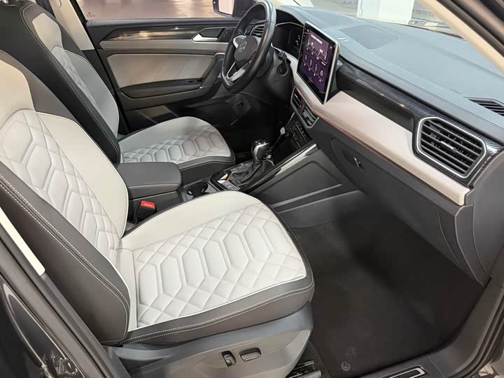 Фото 15 - Volkswagen Tayron