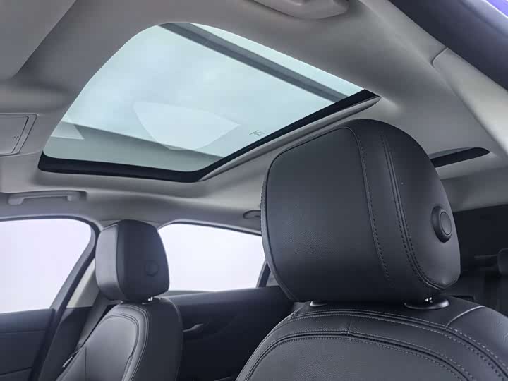 Фото 15 - Jaguar XE L