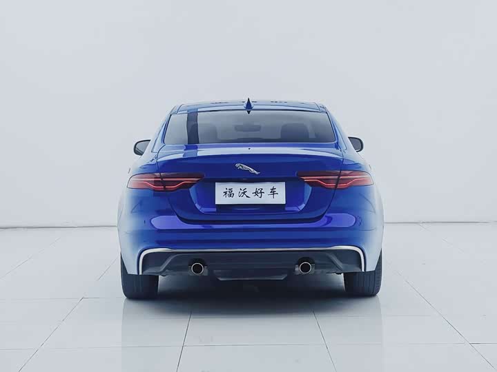 Фото 28 - Jaguar XE L