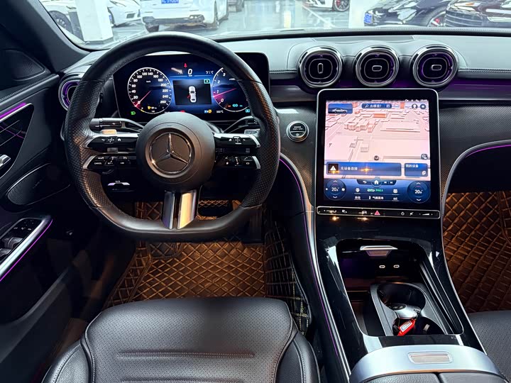 Фото 13 - Mercedes-Benz C-Class