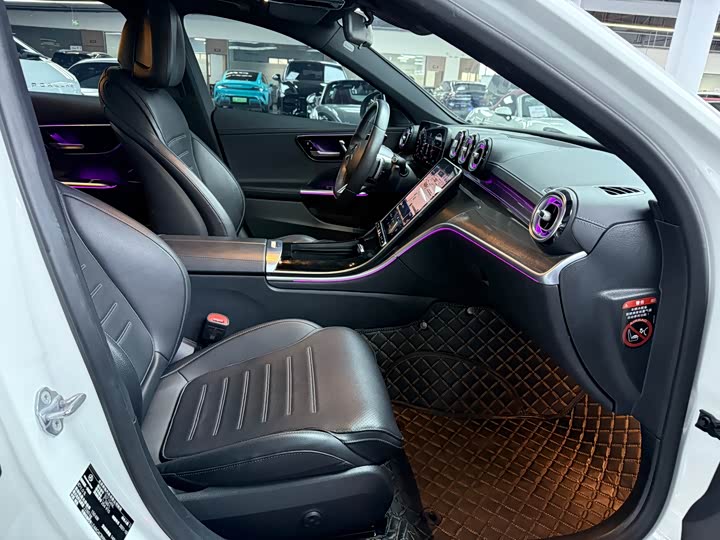 Фото 8 - Mercedes-Benz C-Class