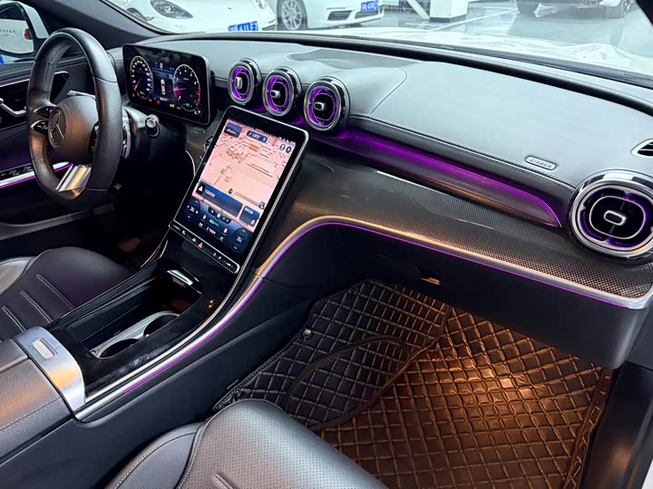 Фото 9 - Mercedes-Benz C-Class