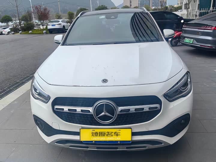 Фото 2 - Mercedes-Benz GLA-Class