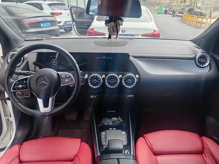 Фото 6 - Mercedes-Benz GLA-Class