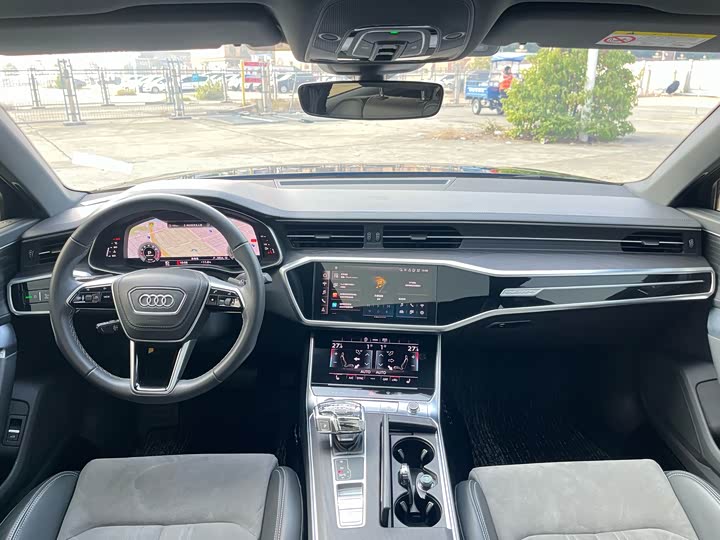 Фото 11 - Audi A6L