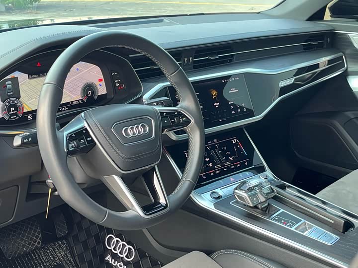 Фото 9 - Audi A6L