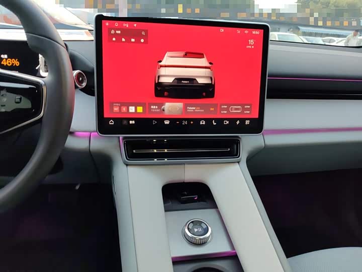 Фото 13 - Polestar 4