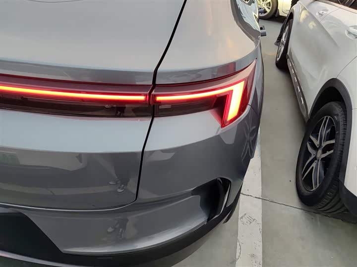 Фото 8 - Polestar 4