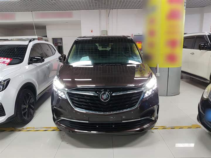 Фото 3 - Buick GL8 ES