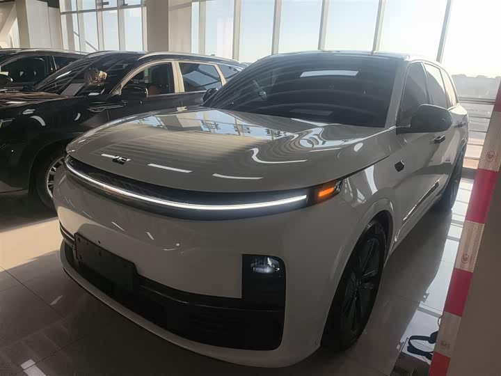 Фото 2 - LiXiang L7