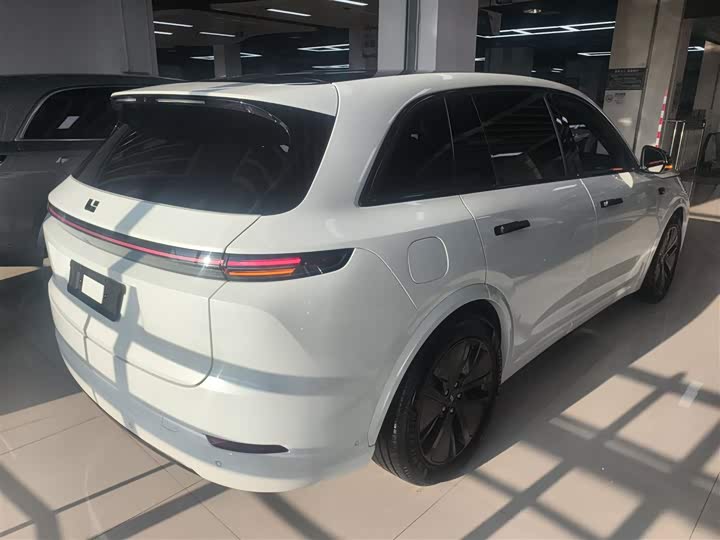 Фото 7 - LiXiang L7