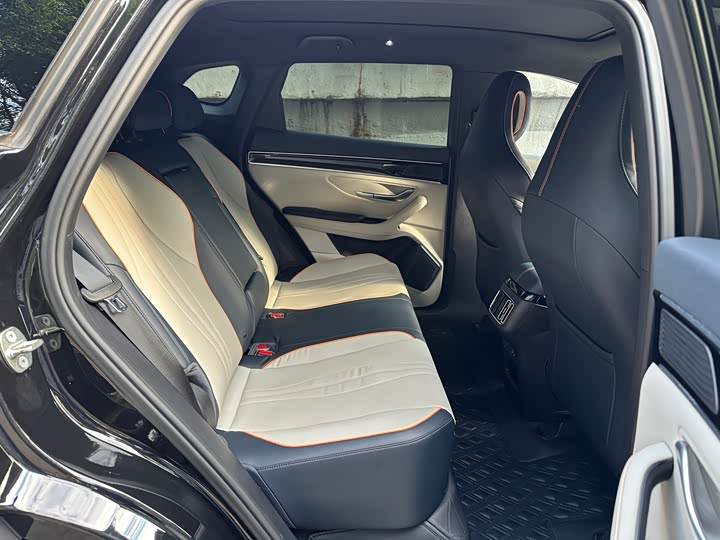 Фото 13 - BYD Song Plus Hybrid/EV