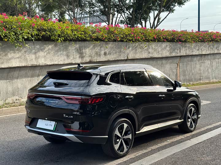 Фото 7 - BYD Song Plus Hybrid/EV