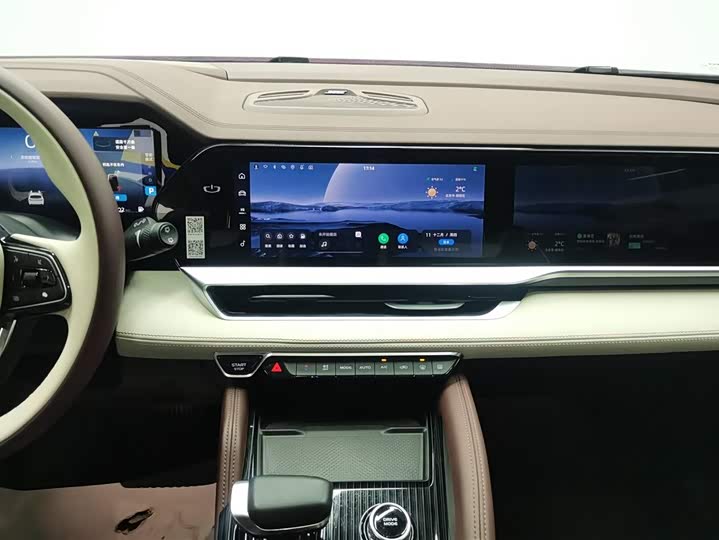 Фото 13 - Geely Monjaro