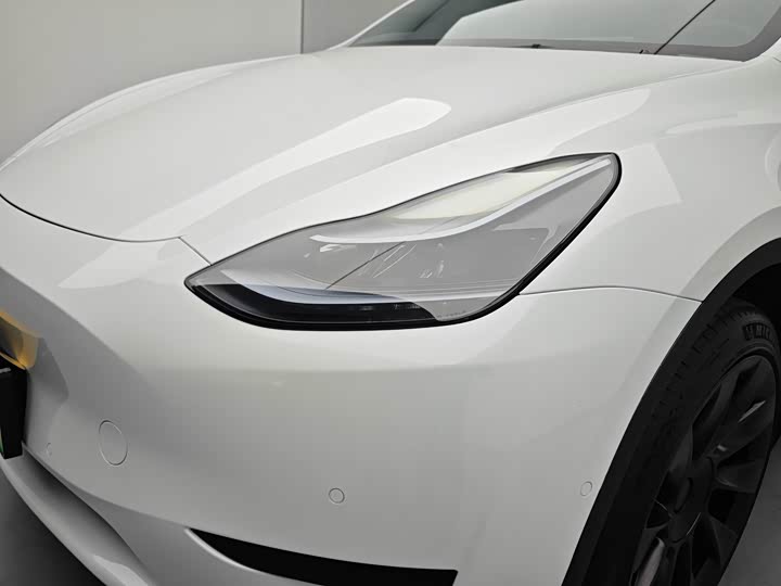 Фото 8 - Tesla Model Y